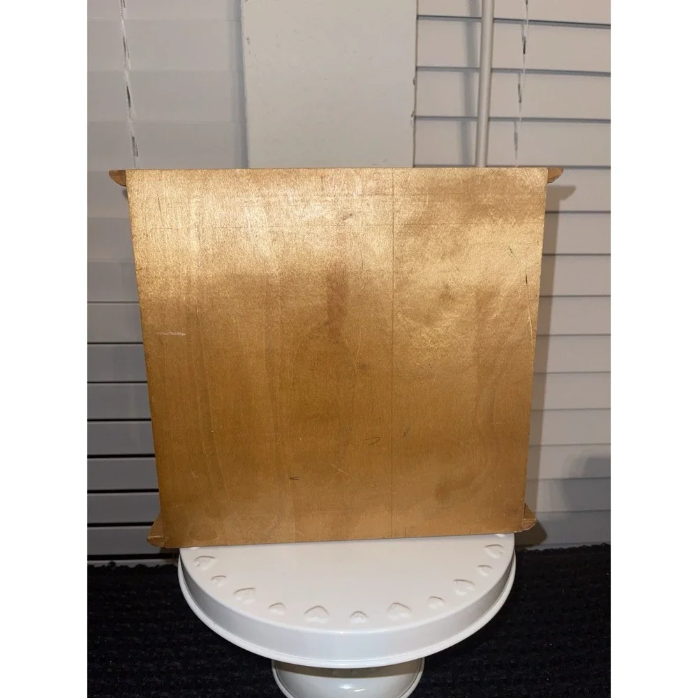 The Unbranded Brand good preowned